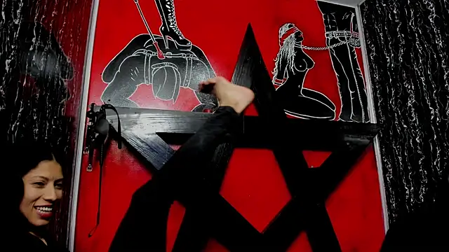 Snapshot of damian_and_tiana chatting on November 23, 2025, 4:55 am damian and tiana online show from November 23, 2025, 4:55 am