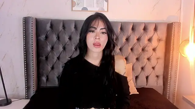Snapshot of Anya_Belth chatting on July 1, 2026, 7:14 pm Anya Belth online show from July 1, 2026, 7:14 pm