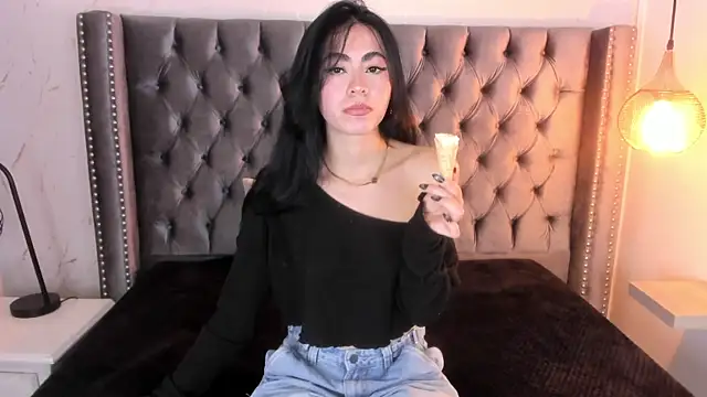 Snapshot of Anya_Belth chatting on July 7, 2026, 7:06 pm Anya Belth online show from July 7, 2026, 7:06 pm