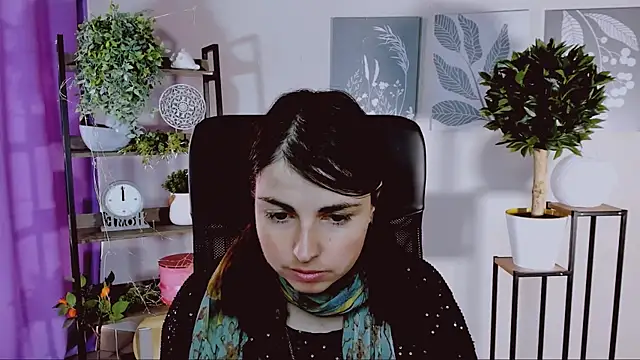 Snapshot of MartaEdams chatting on April 21, 2026, 6:20 am MartaEdams online show from April 21, 2026, 6:20 am