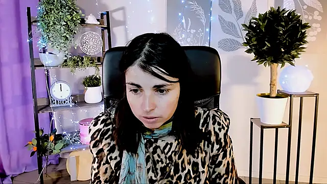 Snapshot of MartaEdams chatting on April 26, 2026, 6:11 am MartaEdams online show from April 26, 2026, 6:11 am