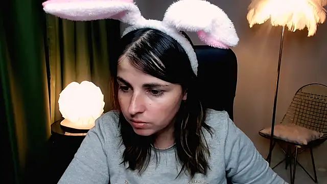 MartaEdams online show from October 8, 2025, 6:04 am