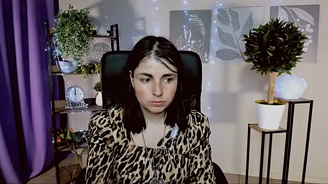 Snapshot of MartaEdams chatting on April 1, 2026, 1:41 pm MartaEdams online show from April 1, 2026, 1:41 pm