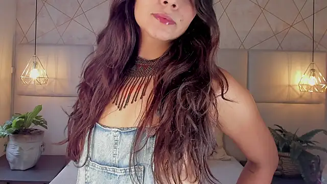 SamayRyann online show from May 6, 2026, 1:59 pm