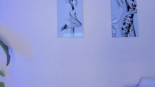 Snapshot of SamayRyann chatting on December 15, 2025, 1:17 pm SamayRyann online show from December 15, 2025, 1:17 pm