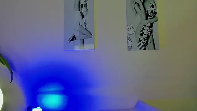 Snapshot of SamayRyann chatting on December 2, 2025, 12:51 pm SamayRyann online show from December 2, 2025, 12:51 pm