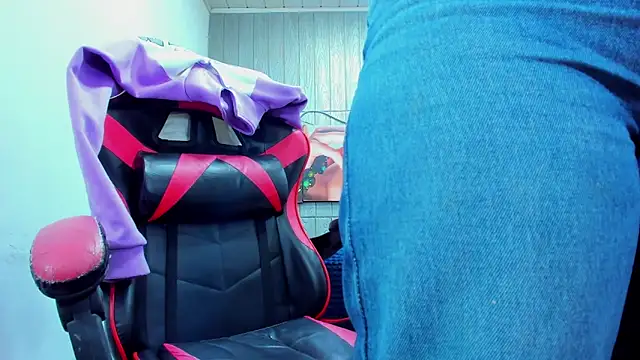 Snapshot of miaa_scott7 chatting on November 27, 2025, 1:11 pm miaa scott7 online show from November 27, 2025, 1:11 pm