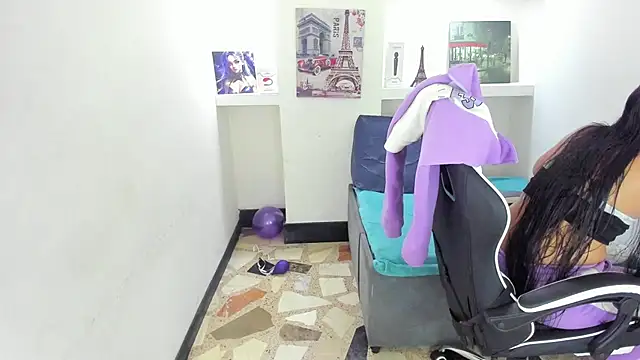 Snapshot of miaa_scott7 chatting on October 10, 2025, 1:01 pm miaa scott7 online show from October 10, 2025, 1:01 pm