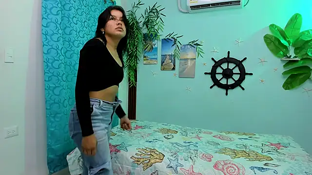 eladyrous98 online show from October 15, 2025, 3:31 pm