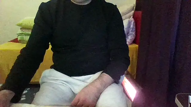 Snapshot of st206boy chatting on April 14, 2026, 10:37 pm st206boy online show from April 14, 2026, 10:37 pm