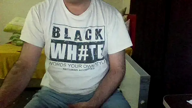 Snapshot of st206boy chatting on March 17, 2026, 1:08 am st206boy online show from March 17, 2026, 1:08 am