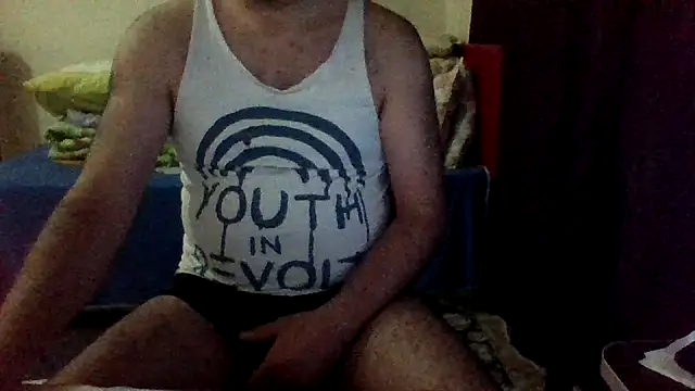 Snapshot of st206boy chatting on May 16, 2026, 12:42 am st206boy online show from May 16, 2026, 12:42 am