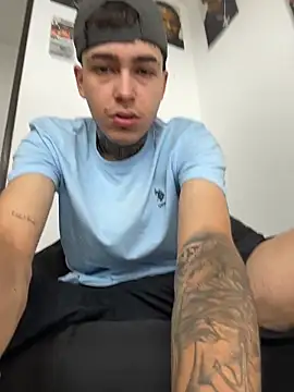 samm4044 online show from April 5, 2026, 4:35 pm