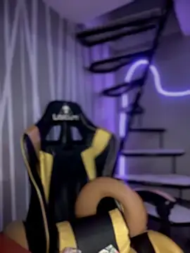 victoria amatista  online show from March 5, 2026, 11:07 am