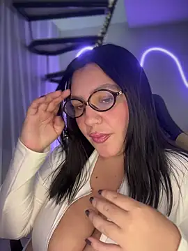 Snapshot of victoria_amatista_ chatting on November 10, 2025, 11:32 pm victoria amatista online show from November 10, 2025, 11:32 pm