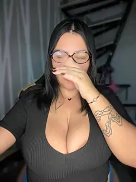 Snapshot of victoria_amatista_ chatting on November 1, 2025, 1:01 am victoria amatista online show from November 1, 2025, 1:01 am