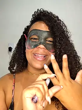 Snapshot of jadeamourim__ chatting on October 12, 2025, 12:45 am jadeamourim online show from October 12, 2025, 12:45 am