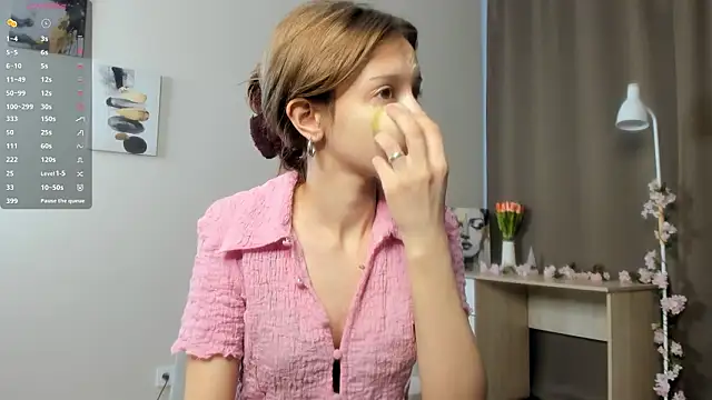 TaiteFairfield online show from February 10, 2026, 8:02 am