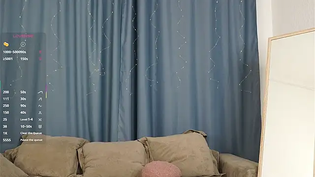 TaiteFairfield online show from October 19, 2025, 7:11 am