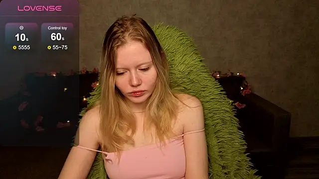 Snapshot of Wendy_228 chatting on November 9, 2025, 1:20 am Wendy 228 online show from November 9, 2025, 1:20 am