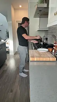 uncut luke online show from November 8, 2025, 5:16 pm