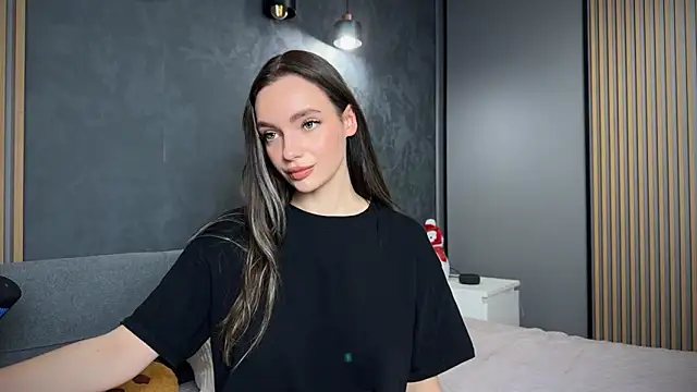 Snapshot of litlle_angelll chatting on December 14, 2025, 5:18 pm litlle angelll online show from December 14, 2025, 5:18 pm