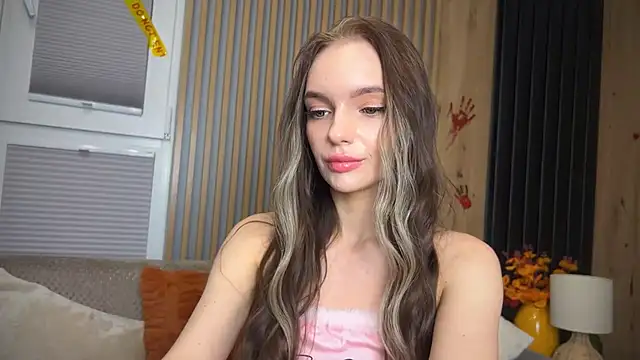 Snapshot of litlle_angelll chatting on October 27, 2025, 10:44 pm litlle angelll online show from October 27, 2025, 10:44 pm