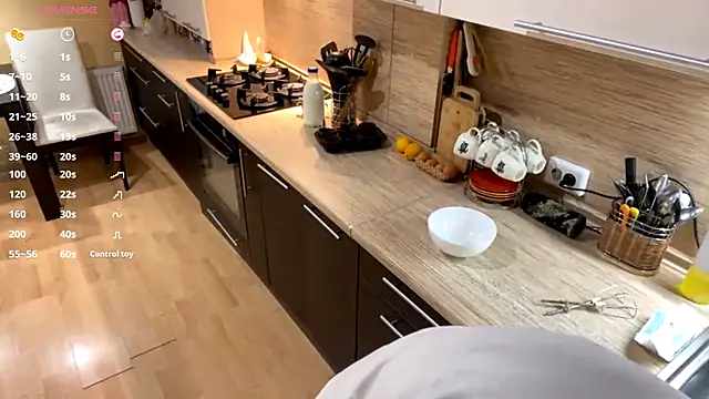 Snapshot of DanaCore chatting on October 28, 2025, 7:13 pm DanaCore online show from October 28, 2025, 7:13 pm