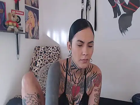 Snapshot of Sofia_May chatting on March 12, 2026, 11:03 am Sofia May online show from March 12, 2026, 11:03 am