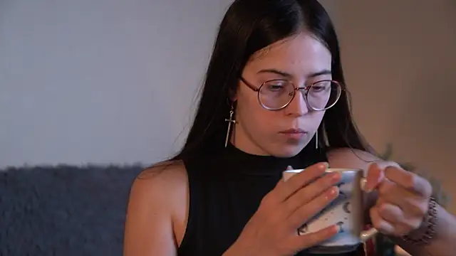 ywixos online show from October 16, 2025, 1:30 pm