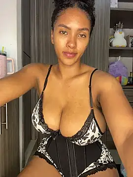 Snapshot of Mia_sweet80 chatting on October 18, 2025, 2:57 am Mia sweet80 online show from October 18, 2025, 2:57 am