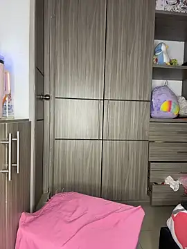 Snapshot of Mia_sweet80 chatting on November 19, 2025, 3:17 am Mia sweet80 online show from November 19, 2025, 3:17 am