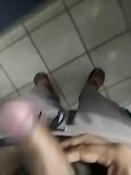 Snapshot of Leofj007 chatting on November 6, 2025, 6:12 pm Leofj007 online show from November 6, 2025, 6:12 pm