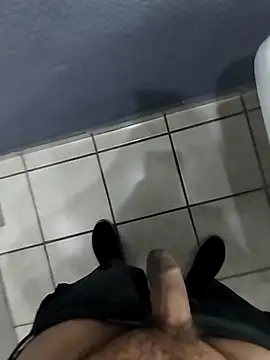 Snapshot of Leofj007 chatting on November 21, 2025, 7:02 pm Leofj007 online show from November 21, 2025, 7:02 pm