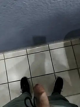 Snapshot of Leofj007 chatting on November 25, 2025, 9:15 pm Leofj007 online show from November 25, 2025, 9:15 pm