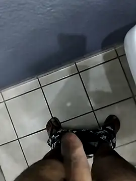 Snapshot of Leofj007 chatting on November 30, 2025, 5:52 am Leofj007 online show from November 30, 2025, 5:52 am