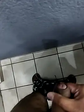 Snapshot of Leofj007 chatting on November 29, 2025, 6:13 am Leofj007 online show from November 29, 2025, 6:13 am