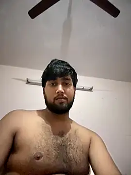 Snapshot of aka_big chatting on December 5, 2025, 8:28 pm aka big online show from December 5, 2025, 8:28 pm