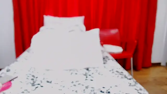 SexyBustyBoobs online show from July 28, 2026, 6:43 am