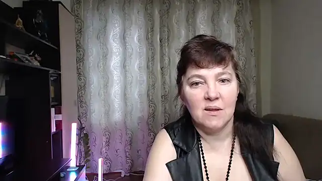 Snapshot of Illusionq chatting on March 5, 2026, 5:04 am Illusionq online show from March 5, 2026, 5:04 am