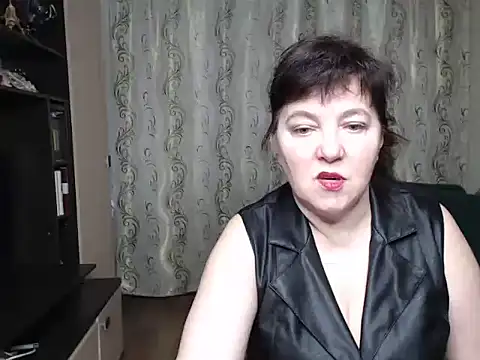 Snapshot of Illusionq chatting on February 5, 2026, 10:33 am Illusionq online show from February 5, 2026, 10:33 am