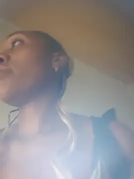 Snapshot of 0023doja chatting on October 14, 2025, 3:34 pm 0023doja online show from October 14, 2025, 3:34 pm