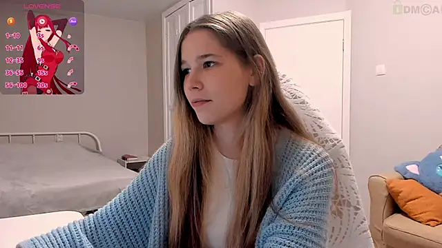 Snapshot of ValerieBubbles chatting on October 20, 2025, 12:34 am ValerieBubbles online show from October 20, 2025, 12:34 am