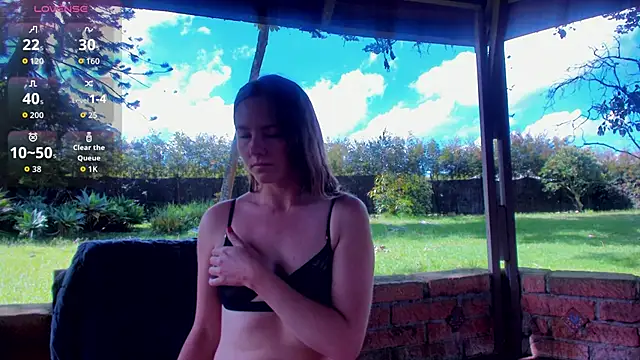 Angiehuston1 online show from October 9, 2025, 2:17 pm