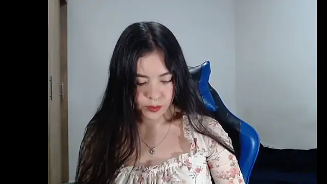 Snapshot of EloiseJun chatting on March 16, 2026, 6:06 am EloiseJun online show from March 16, 2026, 6:06 am