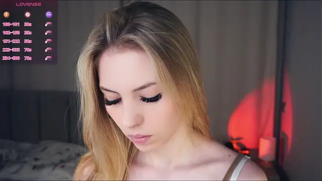 Snapshot of VeronaBench chatting on November 29, 2025, 6:24 am VeronaBench online show from November 29, 2025, 6:24 am