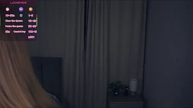 Snapshot of VeronaBench chatting on November 10, 2025, 6:40 am VeronaBench online show from November 10, 2025, 6:40 am