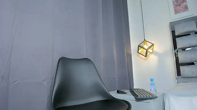 Snapshot of lianfox_ chatting on November 22, 2025, 12:48 pm lianfox online show from November 22, 2025, 12:48 pm