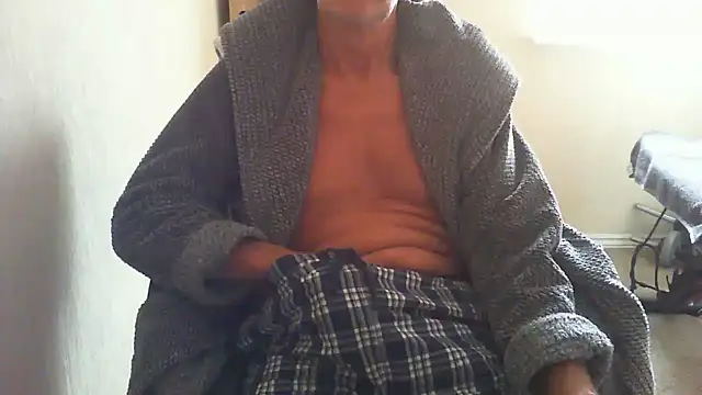 Snapshot of rogpb chatting on July 16, 2026, 7:49 am rogpb online show from July 16, 2026, 7:49 am