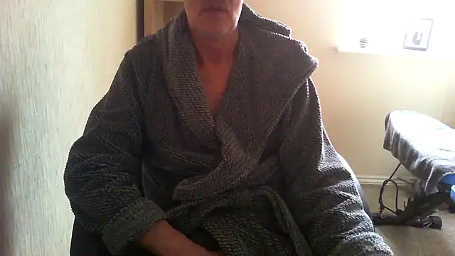 Snapshot of rogpb chatting on April 11, 2026, 7:56 am rogpb online show from April 11, 2026, 7:56 am